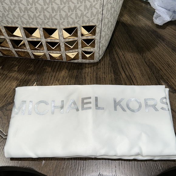 Michael Kors TOTE - Picture 3 of 6